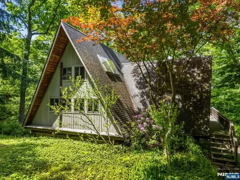 56 High Hill Road Tuxedo Park NY 10987