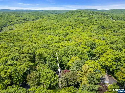 56 High Hill Road Tuxedo Park NY 10987