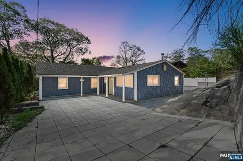 26 Rock Road West Milford NJ 07480