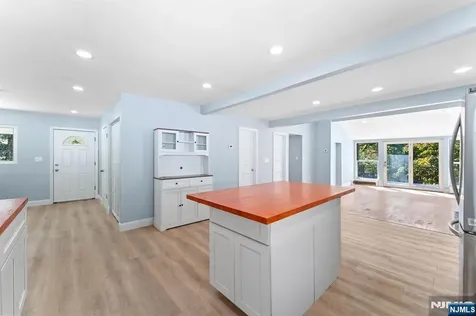26 Rock Road West Milford NJ 07480