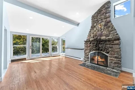 26 Rock Road West Milford NJ 07480