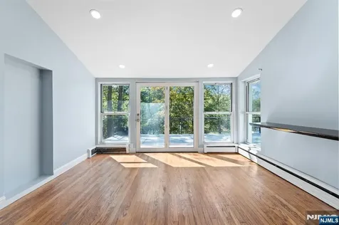 26 Rock Road West Milford NJ 07480