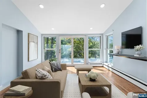 26 Rock Road West Milford NJ 07480