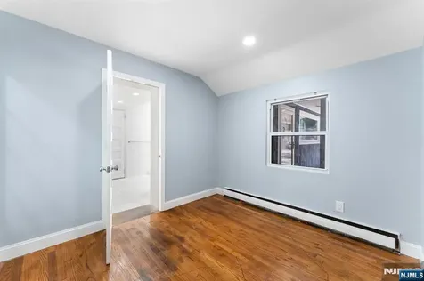 26 Rock Road West Milford NJ 07480