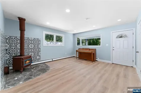 26 Rock Road West Milford NJ 07480