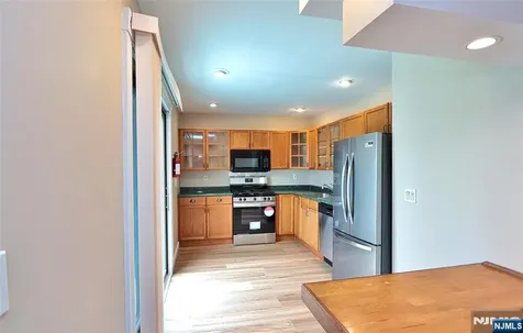44 Christopher Street Montclair NJ 07042