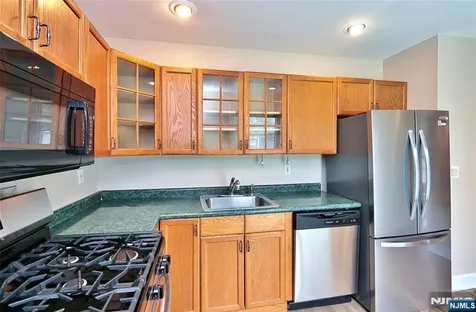 44 Christopher Street Montclair NJ 07042