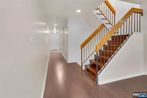 163 Marion West Orange NJ 07052