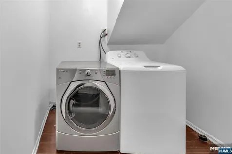 163 Marion West Orange NJ 07052