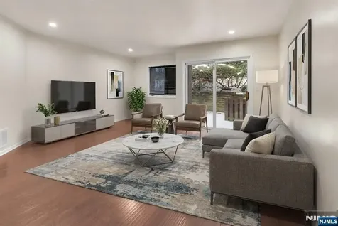 163 Marion West Orange NJ 07052
