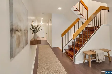 163 Marion West Orange NJ 07052