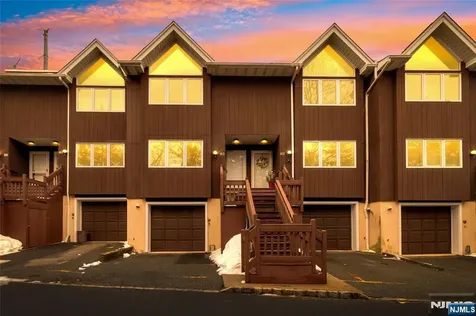 163 Marion West Orange NJ 07052