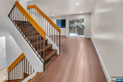 163 Marion West Orange NJ 07052