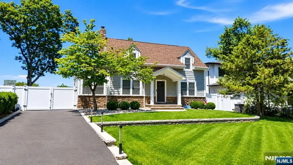 307 Farview Avenue Paramus NJ 07652