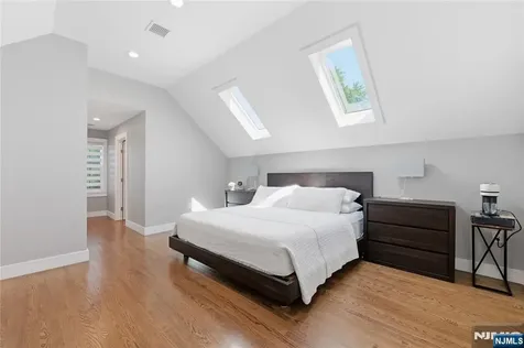 307 Farview Avenue Paramus NJ 07652
