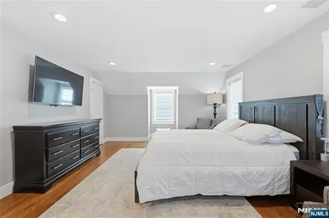 307 Farview Avenue Paramus NJ 07652