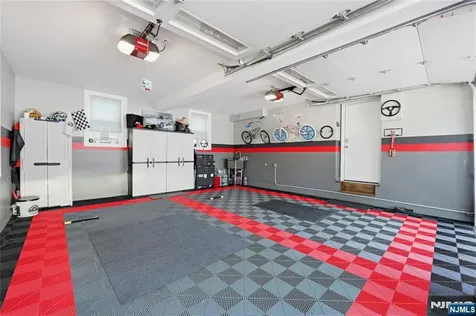307 Farview Avenue Paramus NJ 07652