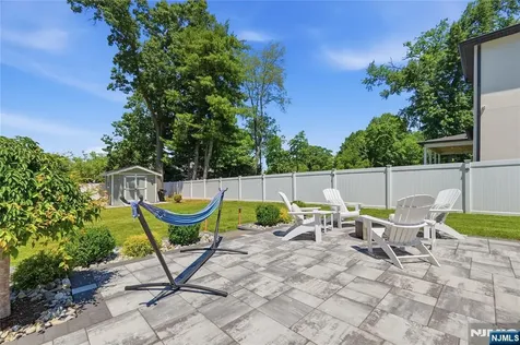 307 Farview Avenue Paramus NJ 07652