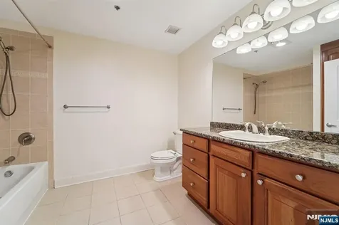 5311 City Place Edgewater NJ 07020