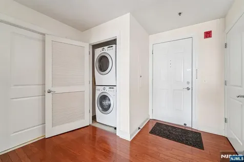 5311 City Place Edgewater NJ 07020