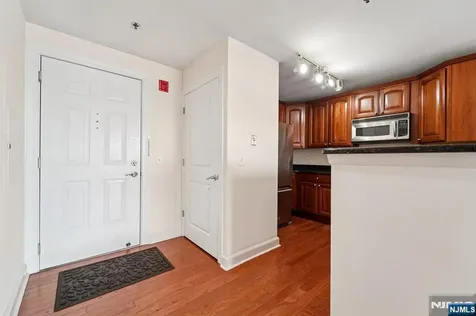 5311 City Place Edgewater NJ 07020
