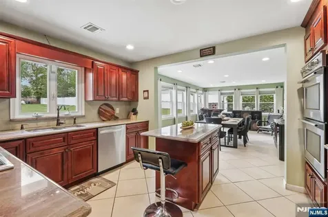 921 Linwood Avenue Ridgewood NJ 07450