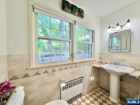 921 Linwood Avenue Ridgewood NJ 07450