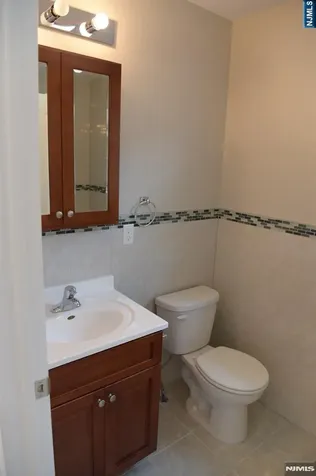 28 Davis Street Harrison NJ 07029