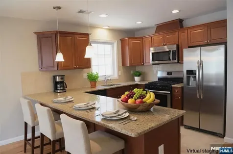 28 Davis Street Harrison NJ 07029