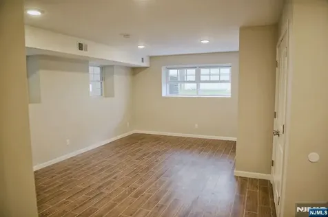 28 Davis Street Harrison NJ 07029