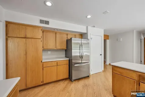 439 Summit Street Englewood Cliffs NJ 07632