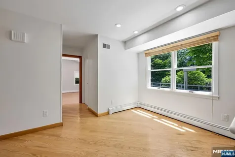 439 Summit Street Englewood Cliffs NJ 07632