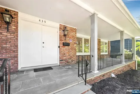 439 Summit Street Englewood Cliffs NJ 07632