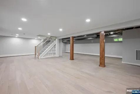439 Summit Street Englewood Cliffs NJ 07632