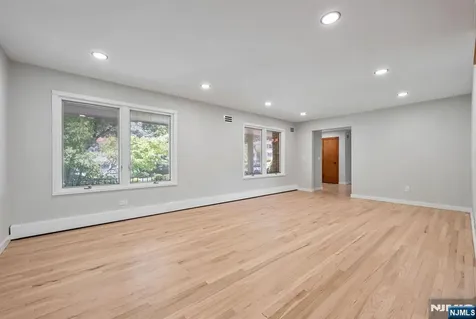 439 Summit Street Englewood Cliffs NJ 07632
