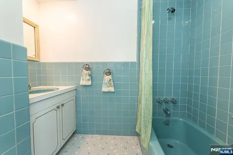 334-336 Clifton Avenue Newark NJ 07104