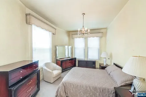 334-336 Clifton Avenue Newark NJ 07104