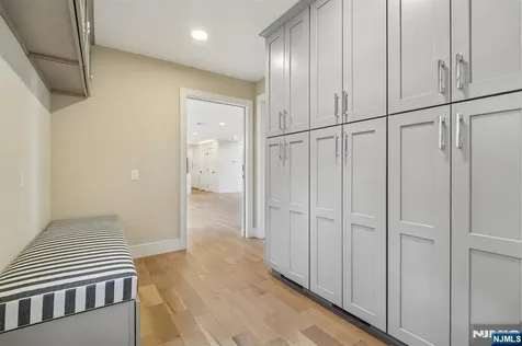 292 Magnolia Avenue Cresskill NJ 07626