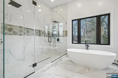 292 Magnolia Avenue Cresskill NJ 07626
