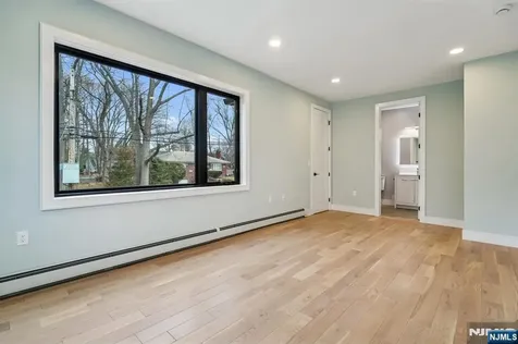 292 Magnolia Avenue Cresskill NJ 07626