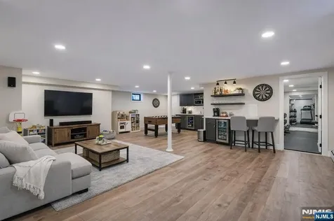 292 Magnolia Avenue Cresskill NJ 07626