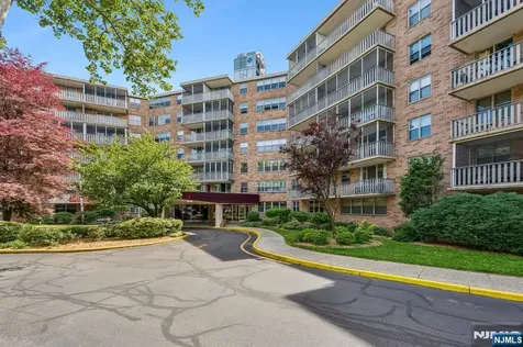 530 Valley Road Montclair NJ 07043