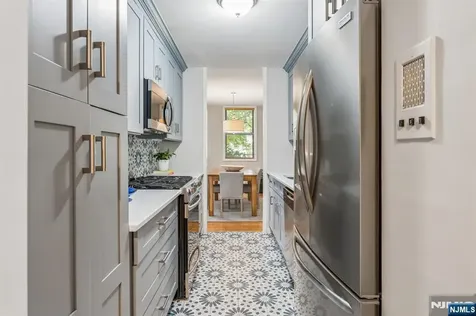 530 Valley Road Montclair NJ 07043