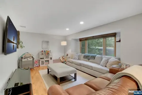 31 Fieldstone Drive Ringwood NJ 07456