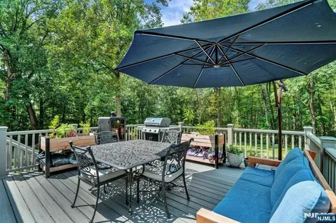 31 Fieldstone Drive Ringwood NJ 07456