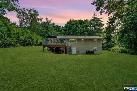 31 Fieldstone Drive Ringwood NJ 07456