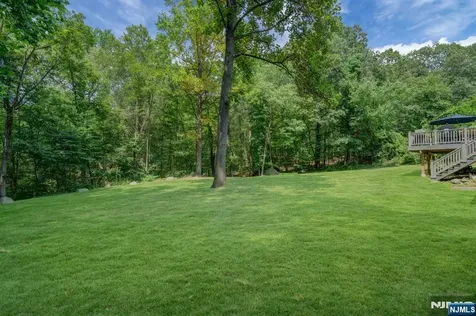 31 Fieldstone Drive Ringwood NJ 07456