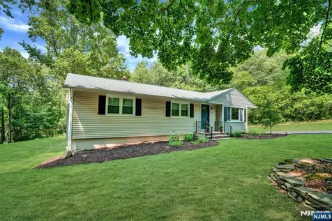 31 Fieldstone Drive Ringwood NJ 07456