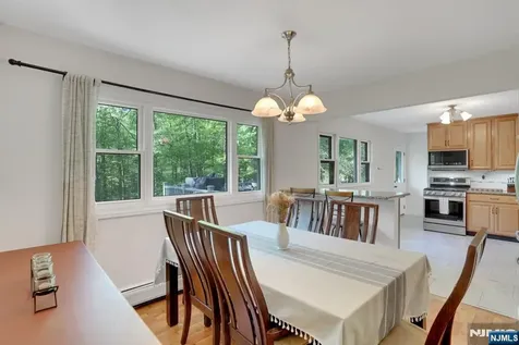 31 Fieldstone Drive Ringwood NJ 07456