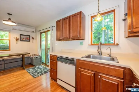 35 Windy Bush Lane Sparta NJ 07871